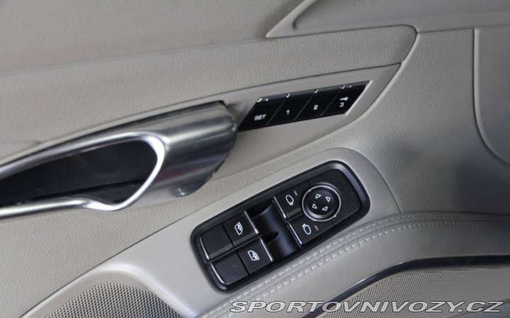 Porsche 911 Carrera S 2012