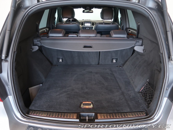 Mercedes-Benz Ostatní modely ML L AMG line ML 350 BlueTEC 2013