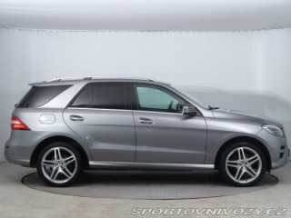 Mercedes-Benz Ostatní modely ML L AMG line ML 350 BlueTEC 2013