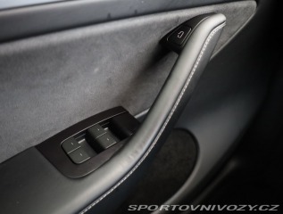 Tesla Model Y Long Range RWD 79kWh 2024