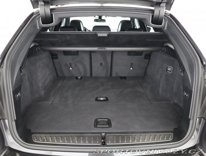 BMW 5 Individual 530d xDrive 2023