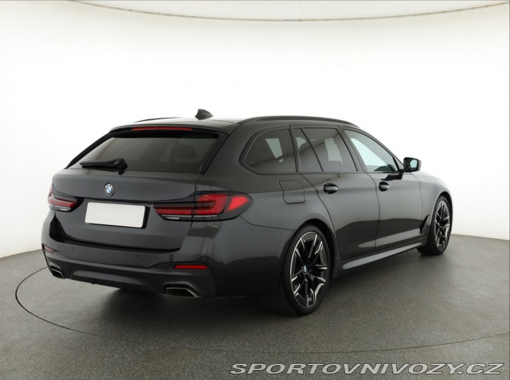 BMW 5 Individual 530d xDrive 2023