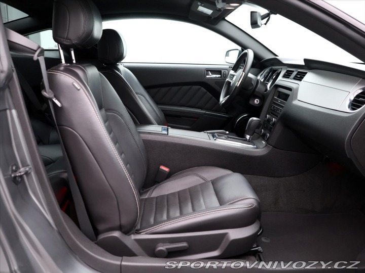 Ford Mustang 3.7 V6 227kW Aut Xenon Kl 2012