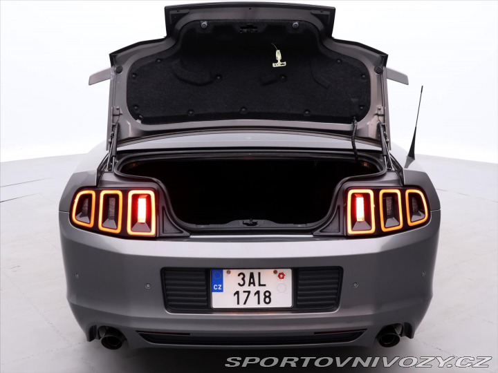 Ford Mustang 3.7 V6 227kW Aut Xenon Kl 2012