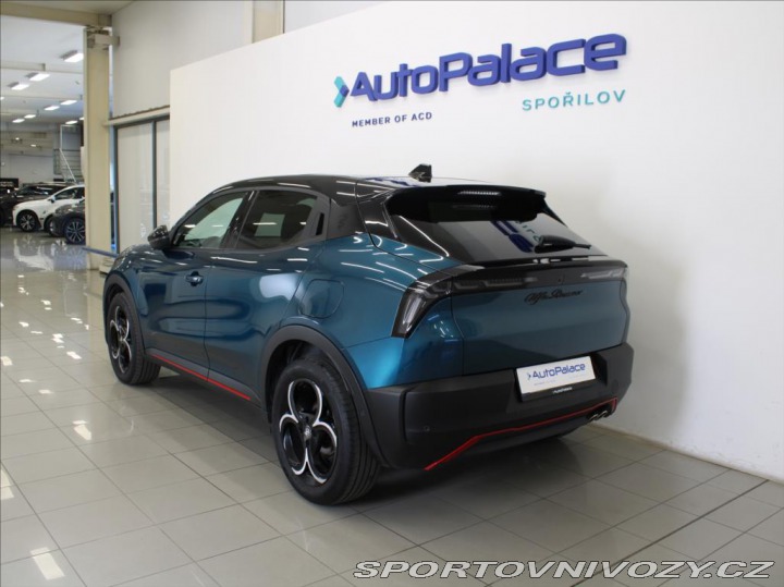 Alfa Romeo Ostatní modely Junior 1,2 Hybrid 145k. Ti PANO. 2024