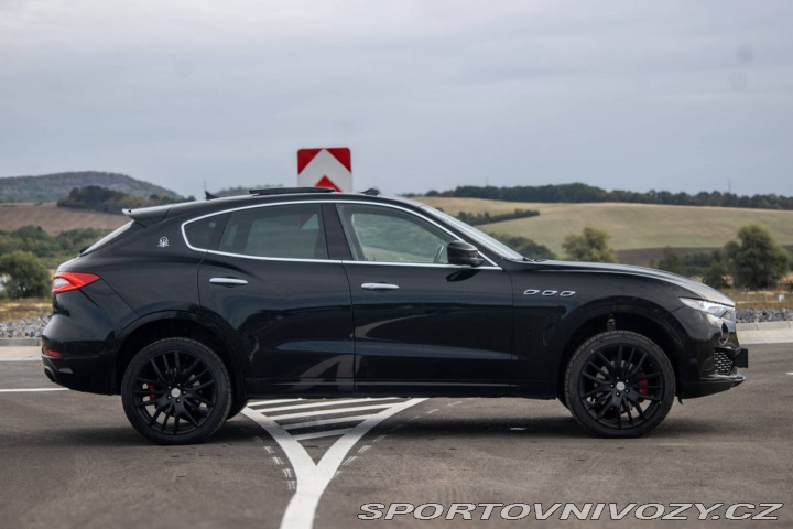 Maserati Levante Q4 202kW AT/8 2017 / AJ 2017