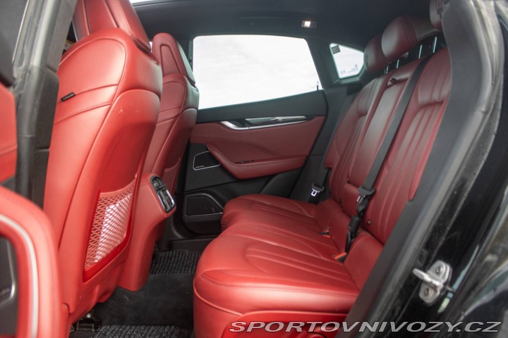 Maserati Levante Q4 202kW AT/8 2017 / AJ 2017