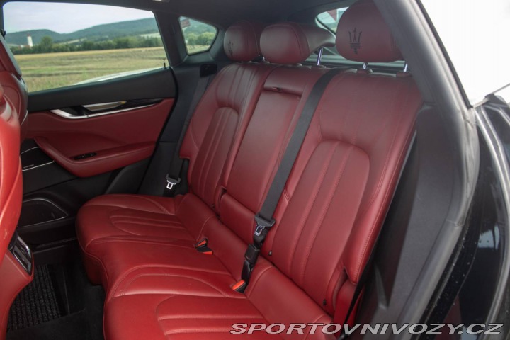 Maserati Levante Q4 202kW AT/8 2017 / AJ 2017