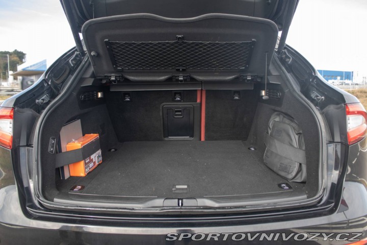 Maserati Levante Q4 202kW AT/8 2017 / AJ 2017