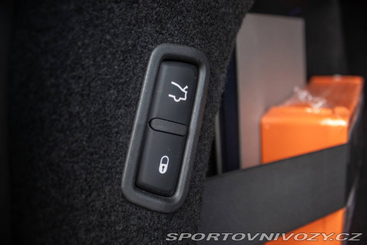 Maserati Levante Q4 202kW AT/8 2017 / AJ 2017