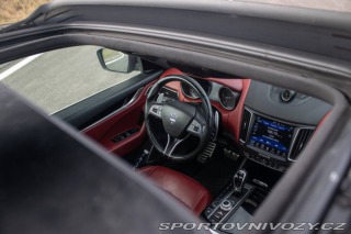 Maserati Levante Q4 202kW AT/8 2017 / AJ 2017