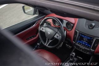 Maserati Levante Q4 202kW AT/8 2017 / AJ 2017