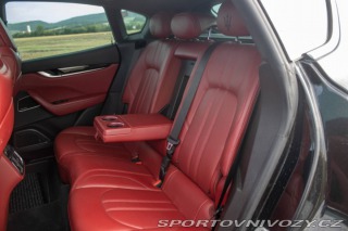 Maserati Levante Q4 202kW AT/8 2017 / AJ 2017