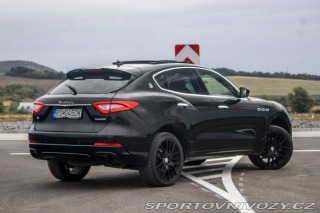 Maserati Levante Q4 202kW AT/8 2017 / AJ 2017