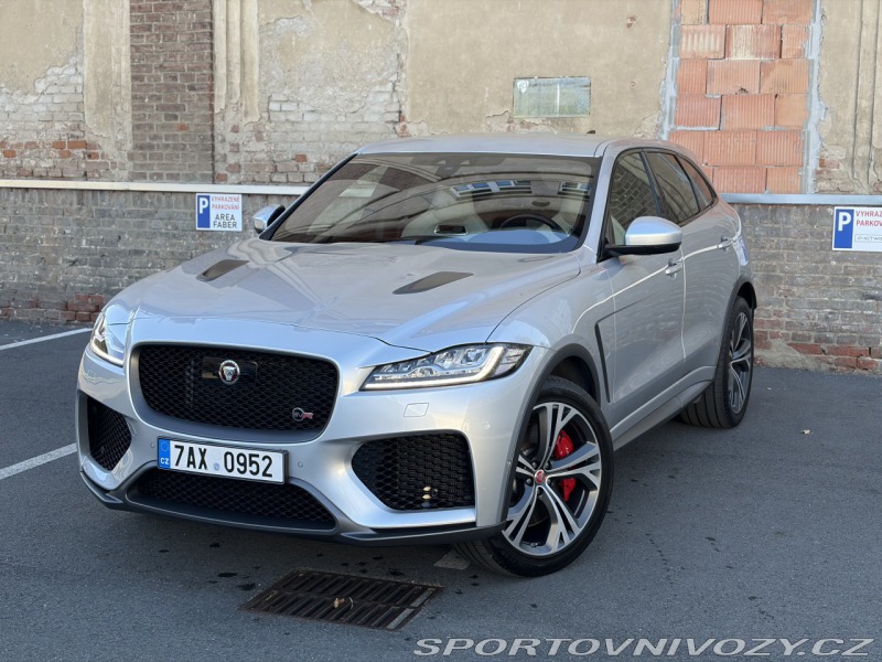Jaguar F-Pace SVR 5.0 V8