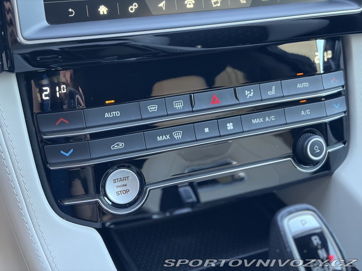 Jaguar F-Pace SVR 5.0 V8 2019