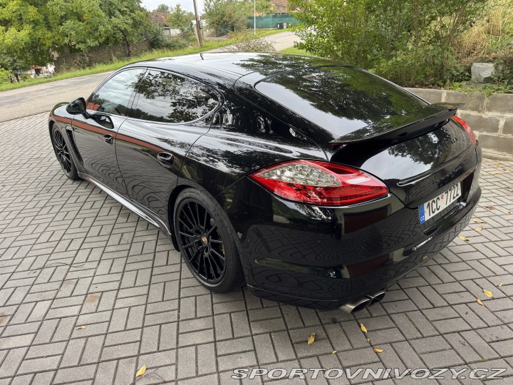 Porsche Panamera 4.8turbo S 2011