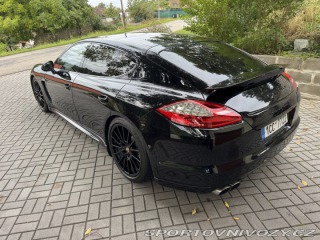 Porsche Panamera 4.8turbo S 2011