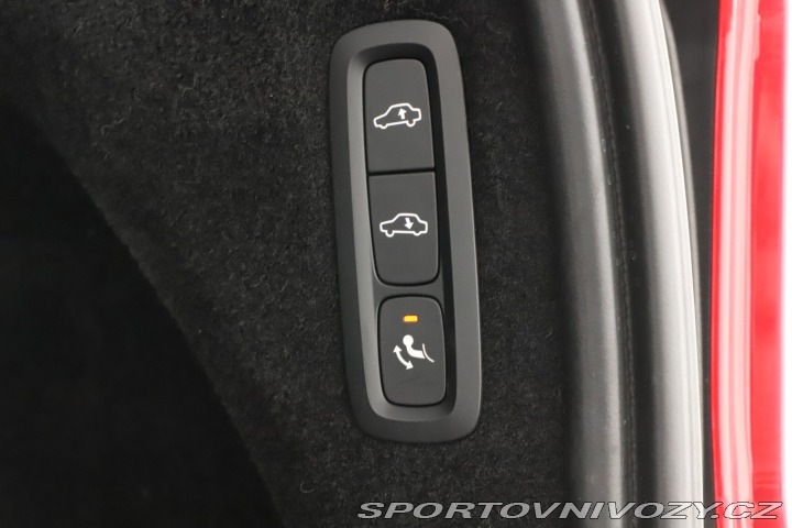 Volvo Ostatní modely XC90 B6 AWD 2020