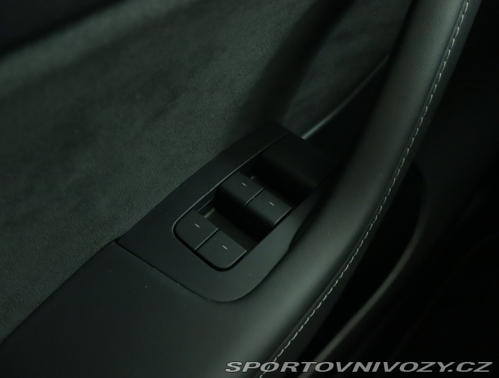 Tesla Model Y Long Range AWD 79kWh 2022