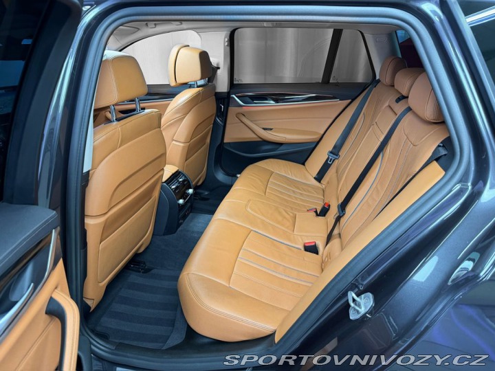 BMW 5 540i xDrive LUXURY LINE, 2021