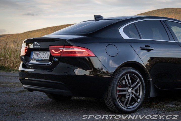 Jaguar XE 2.0 I4D E-Performance AT 2017