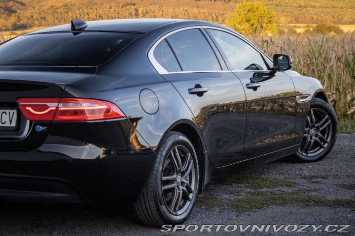 Jaguar XE 2.0 I4D E-Performance AT 2017