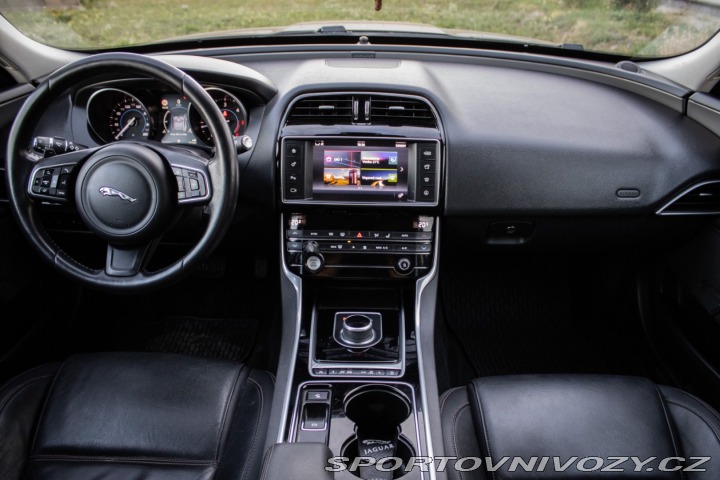 Jaguar XE 2.0 I4D E-Performance AT 2017