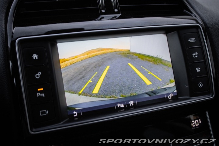 Jaguar XE 2.0 I4D E-Performance AT 2017
