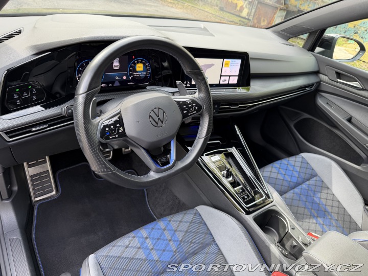 Volkswagen Golf 8R Performance Akrapovič 2023