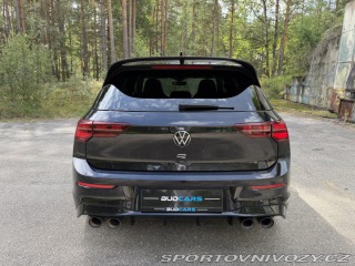 Volkswagen Golf 8R Performance Akrapovič 2023