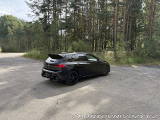 Volkswagen Golf 8R Performance Akrapovič 2023