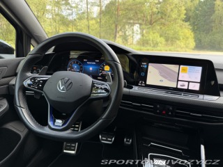 Volkswagen Golf 8R Performance Akrapovič 2023