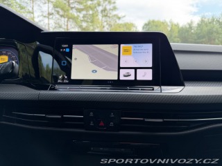 Volkswagen Golf 8R Performance Akrapovič 2023