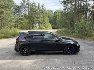 Volkswagen Golf 8R Performance Akrapovič 2023