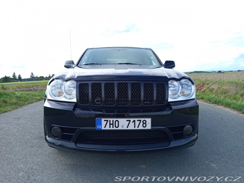 Ostatní značky Ostatní modely Jeep grand Cherokee srt 8