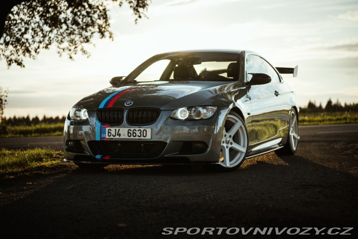 BMW 3 E92 325i 2006