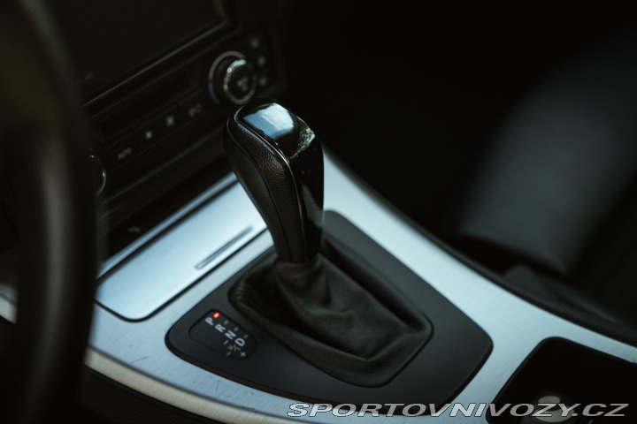 BMW 3 E92 325i 2006
