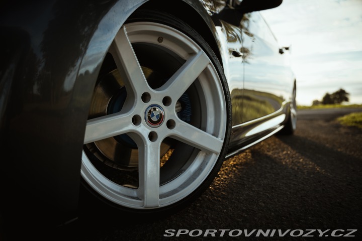 BMW 3 E92 325i 2006
