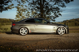 BMW 3 E92 325i 2006