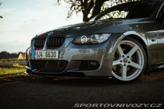 BMW 3 E92 325i 2006