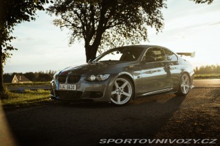 BMW 3 E92 325i 2006