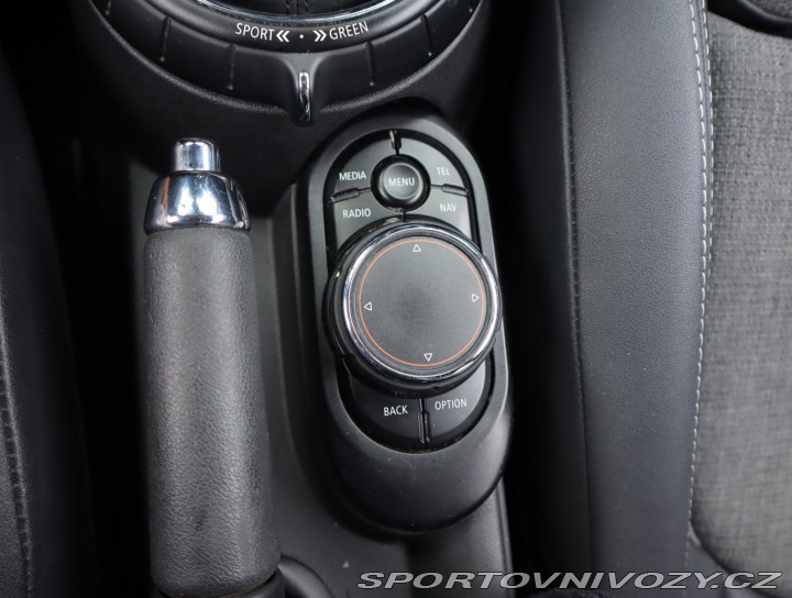 Mini Cooper Cooper D 2015