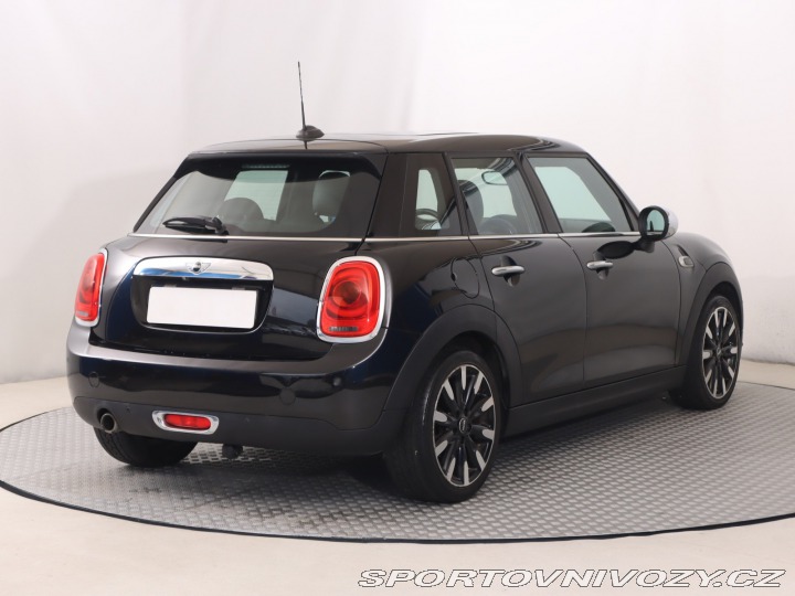 Mini Cooper Cooper D 2015