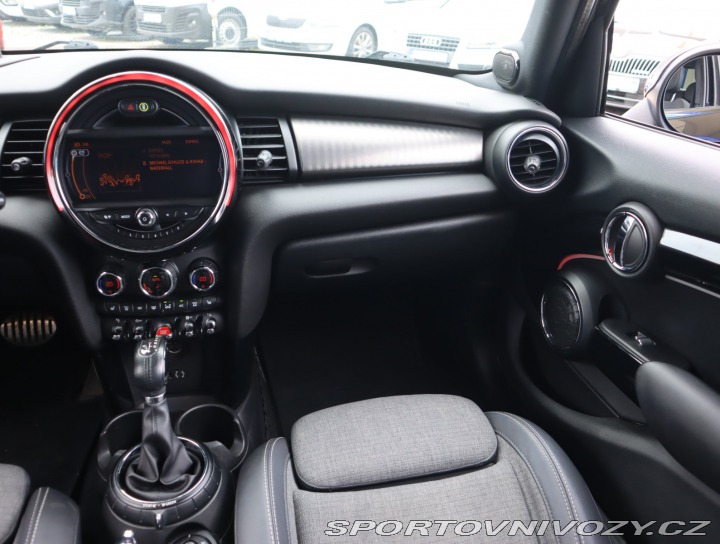 Mini Cooper Cooper D 2015