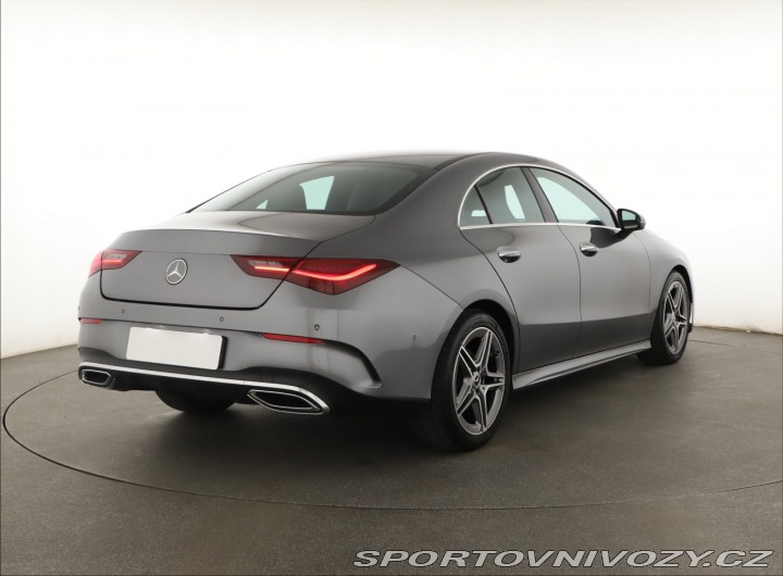 Mercedes-Benz CLA 200 2025