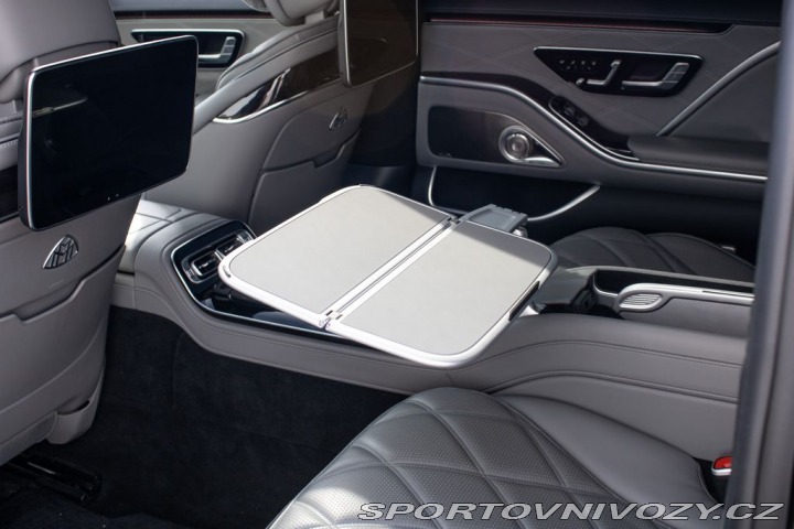 Mercedes-Benz S  2022