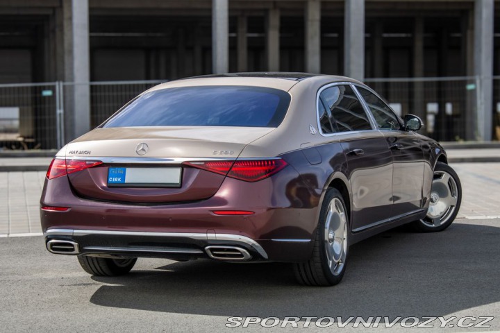Mercedes-Benz S  2022