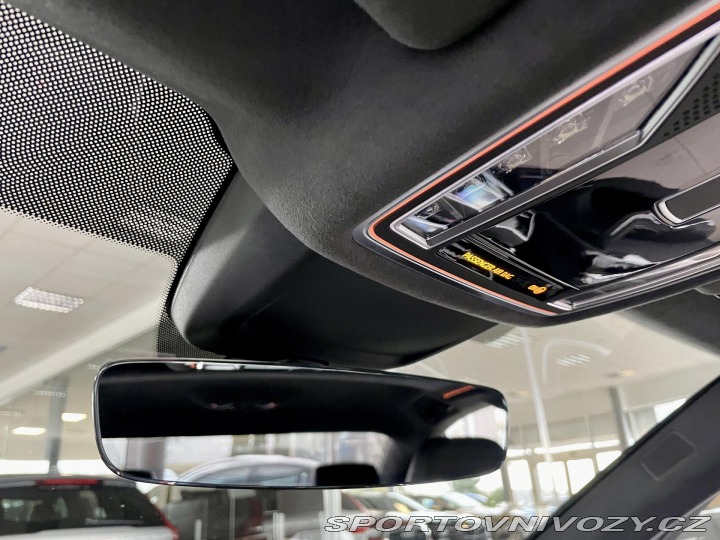 Audi S8 1800