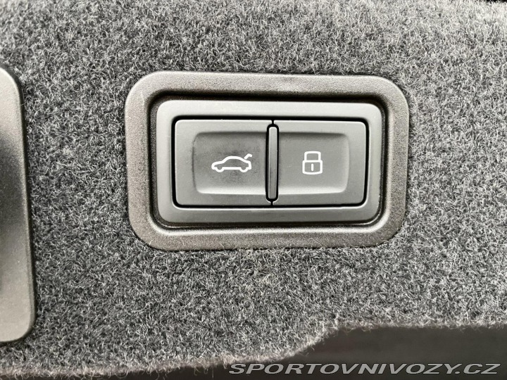 Audi S8 4,0TFSI Quattro*420kW*Web 2022